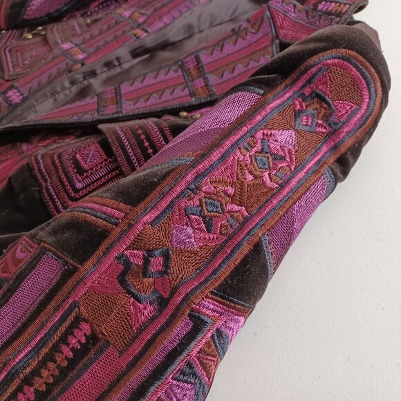 Peter Nygard Velvet Embroidered Vintage Jacket - Picture 6 of 16